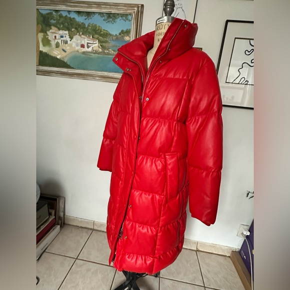 Luxurious Red Leather Puffer Coat by Hugo Boss, VERY rare NEW condition - Picture 10 of 13